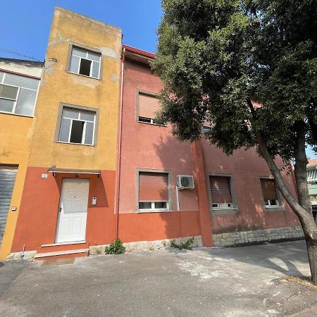 Appartamento Elegante Carbonia Bagian luar foto